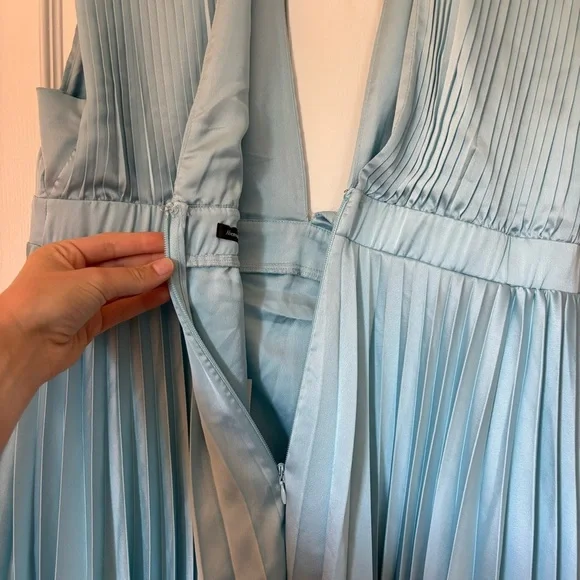 Abercrombie & Fitch Plunge Pleated Satin Mini Dress Sky Blue XLT Tall Long NWT - Picture 16 of 16